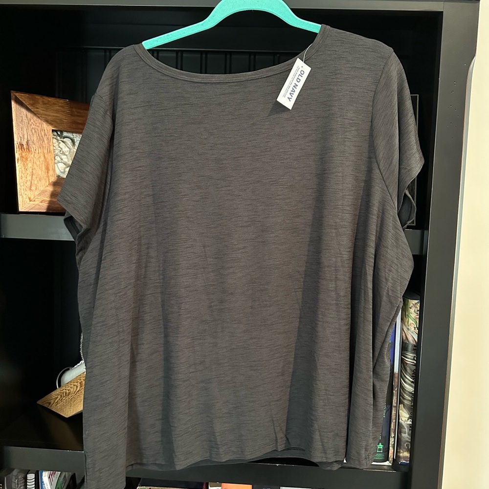 Old Navy Active Breathe On shirt, NWT, size 3x